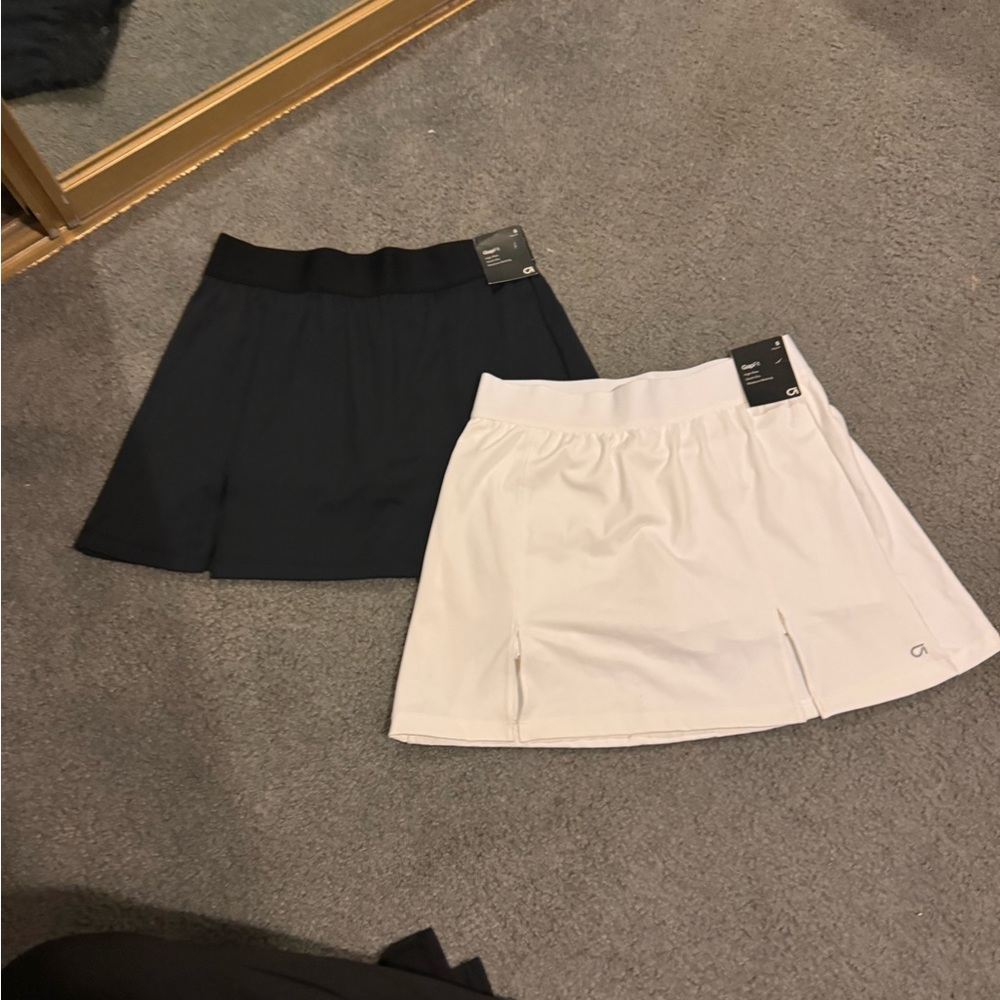 GapFit Eclipse Split-Front Exercise Skort - Picture 4 of 7